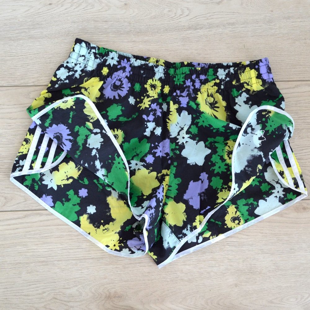 adidas originals shorts floral woman size L